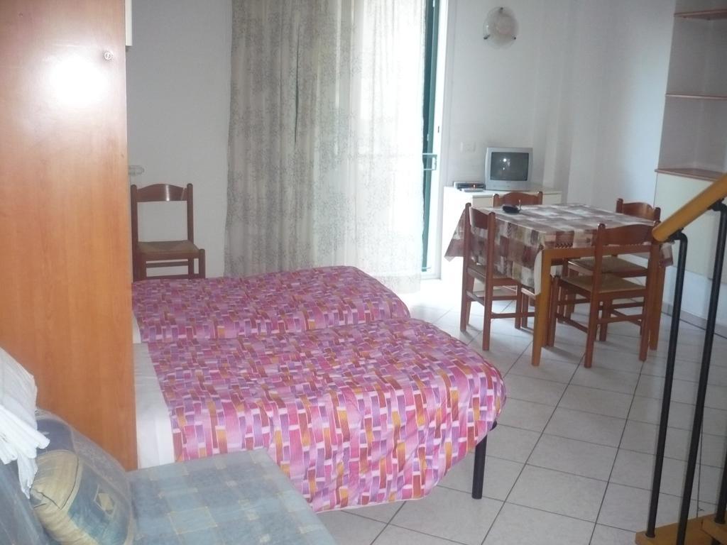 Villamareblu Ventimiglia Cameră foto